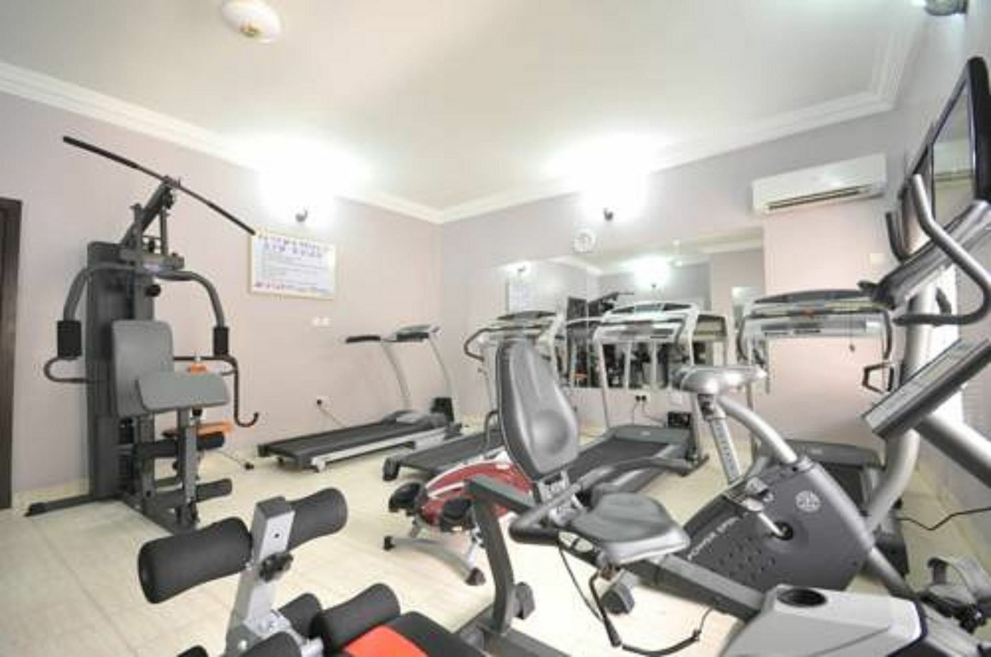Sheer Luxury Apartments And Suites Abuja Exterior foto
